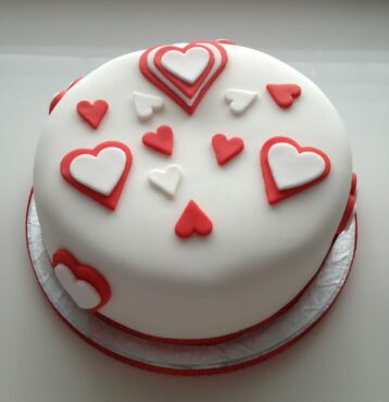 Valentine’s Day Heart-Themed Cake