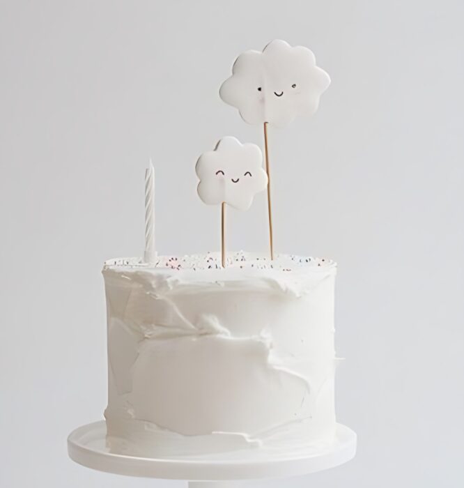 Cute Cloud-Themed Cake with Minimalist Design
